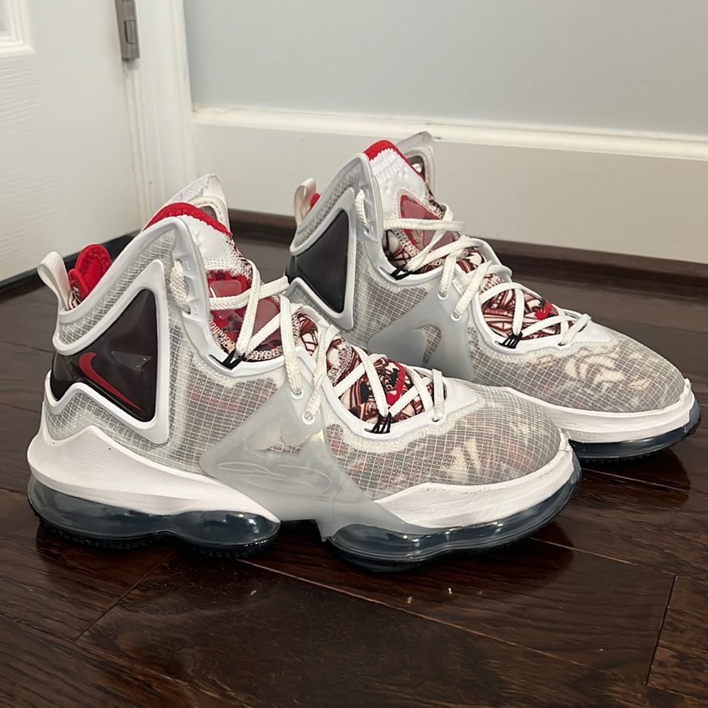 Lebron 19 Volleyball & basketball shoes “sketch”